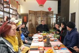 四川举行两岸婚姻家庭新春围炉茶话会图片