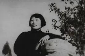 她是邓小平的第二任妻子，离婚后嫁给李维汉，40岁在苏联不幸牺牲​图片