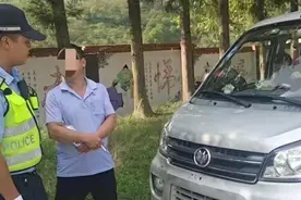 无视交规？面包车非法营运拉载学生11名，交警：罚图片