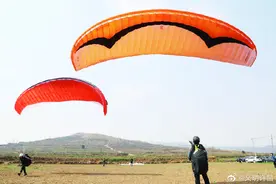 禹州滑翔伞训练基地迎来学员图片