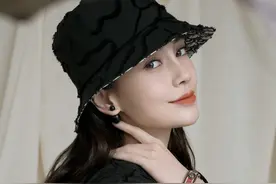 Angelababy杨颖-​​​精彩演绎DIOR迪奥二零二零春夏迷彩系列图片