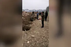 村民盖房子竟挖出宋代古墓 墓中无随葬品且无盗窃痕迹视频封面
