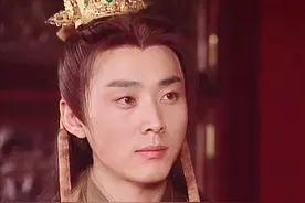 越是端正的剑眉星目，演起反派男配来，越是让人上头图片