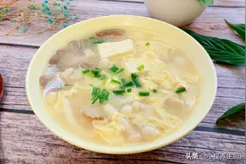 补钙最该多喝这汤，营养比牛奶高，学生娃要多吃，不懂吃可惜了图片