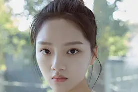 出道就是3亿票房女主，被赞年轻版周迅，才20岁的任敏什么来头？图片