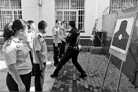 海口铁警开展每日标识弹射击训练  提高民警使用武器熟练度图片