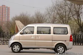 曾经满大街跑的面包车，为啥现在越来越少见？车主：买得起开不起图片