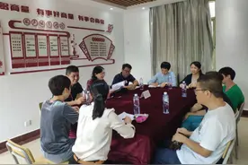 区政协副主席梁淑怡出席西湖街道朱紫巷社区基层民主协商“三有”活动图片