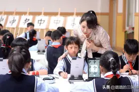 中小学教育渐成“女儿国”，男老师稀缺的背后，是无尽的辛酸图片