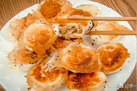 家庭版上海生煎包，厨师长教你如何制作，外焦里嫩，一锅不够吃图片
