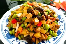六月多吃毛豆胜过吃肉，香鲜开胃又补钙，附上存储妙招，半年不坏图片