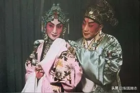 《游园惊梦》花神考：“某神扮相与所持之花样俱有准则”图片