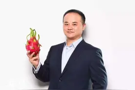他从保安起步，如今坐拥2000个水果店，或成中国水果零售第一股!图片