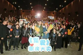 徐峥监制新片《宠爱》在汉路演，陈伟霆分享养宠物经历感动现场观众图片