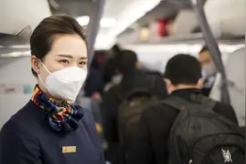 成都飞北上广深及拉萨航线 可享“一人两座”服务图片