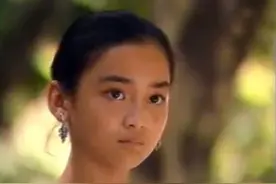 爸爸一个家，妈妈一个家，留下我一个好像是多余的图片