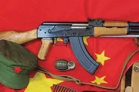 看了这篇文章就知道什么是中国的AK了。56式那个时代的信仰。图片