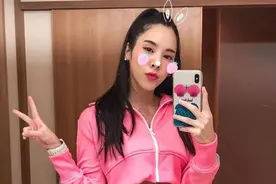 泰国女星Bebe，用健身塑造美丽，教你几个动作完成塑身打卡图片