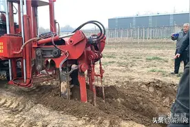 山东省第一台山药收获机在邹平长山试验取得突破图片