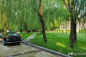 #城市掠影# 金沙湖高尔夫观邸 房产维权出名但没风景有名图片