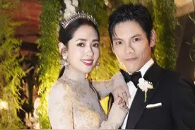郭碧婷婚后豪门生活真实的模样，跪地为老公穿拖鞋道歉时刻挂嘴边图片