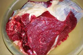 马肉充当牛肉卖，30年的老厨师告诉你，记住这几招，再也不怕坑图片