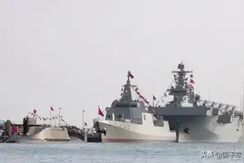 075型2号舰海试，攻击舰成军速度提速，将强化海军夺岛抢滩手段图片