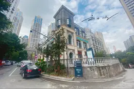 重庆最早的CBD，曾经热闹非凡，如今已升级改造，却依然冷冷清清图片