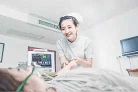 护士眼前的世界，不该只有今天被看见图片