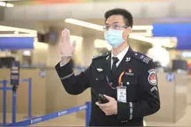 疫情期间在浦东机场当安检员，是种什么样的体验？图片