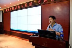 胸壁外科知名教授加盟 我院胸外科专业能力进一步完善和提升图片