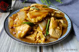 豆腐里打2个鸡蛋，不炸也不炒，一周吃7次都不够，比吃肉还香图片