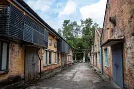 广东佛山：争夺百年老屋，粤港两地姐弟“翻面”！法院远程牵线解心结图片