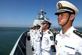 他是湖南人，是“谭姓”唯一晋升少将，曾任海军最高学府顾问图片