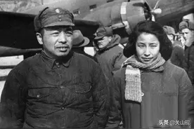 彭德怀发妻刘坤模：12岁嫁彭总备受宠爱，无奈离婚感念彭总一生图片