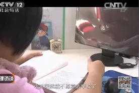 两名5年级女孩相约跳楼背后的真相：父母言而无信，孩子一事无成图片