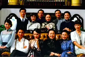 《金粉世家》：那些美丽的、脆弱的哀愁图片