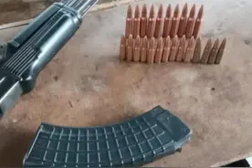 我在非洲刚果金运黄金图片