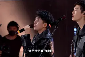 27 年的摇滚经典，一夜之间被他们唱毁了图片