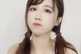 小说：我不敢对视她的眼睛图片