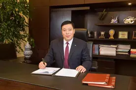 苏州首富陈建华：泥瓦匠起家  直升机上下班图片