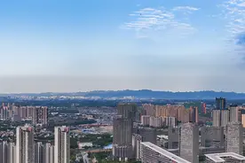 成都一“地标性”建筑，不幸成为烂尾楼，现今或即将“复活”图片