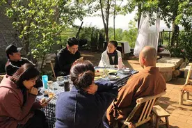终南山假道士越来越多，管理处涨租金也赶不走，这里迟早被毁掉图片
