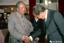 小 陆：解读毛主席赠尼克松诗图片