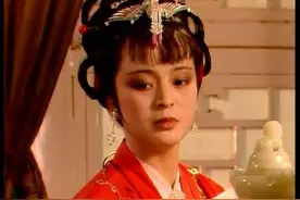 红楼梦中探春极富心机，刻意和贾宝玉保持暧昧的关系图片