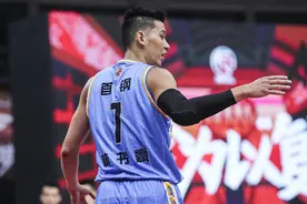 官宣 林书豪推人 CBA狠狠给球迷一耳光！杨毅说得对 霍楠很尴尬啊图片