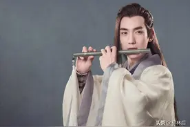 网传两千万顶流男星八点塌房，爆料者是谁图片