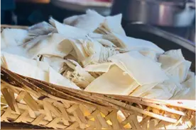 广东镇上火了68年的传统小吃，5元吃饱20元吃好，电视台抢着采访图片