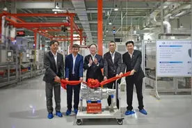 红旗H9首搭！国产首台纵置双离合变速器下线图片