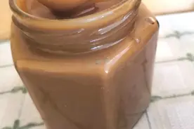 想吃花生酱不用买，在家自己做，不加一滴油，爽滑细腻，吃得放心图片